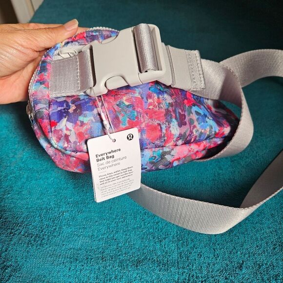Lululemon Athletica everywhere beltbag - Picture 4 of 7